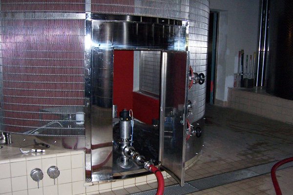 Impianti di vinificazione industriale